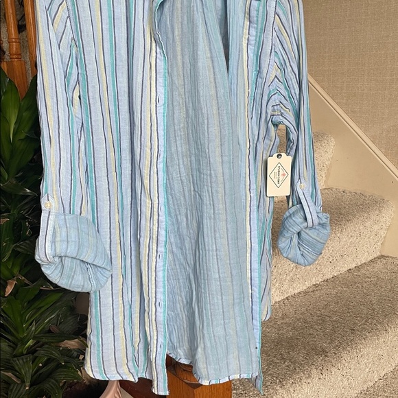 NWT St. John's Bay Gauzy Light Blue Button Down Shirt L - Picture 3 of 6